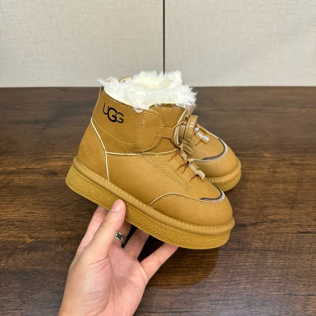 UGG Pink White Rotary Dial Closure Shearling-Lined Cuff Snow Boots 8
