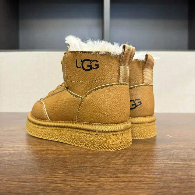 UGG Pink White Rotary Dial Closure Shearling-Lined Cuff Snow Boots 10