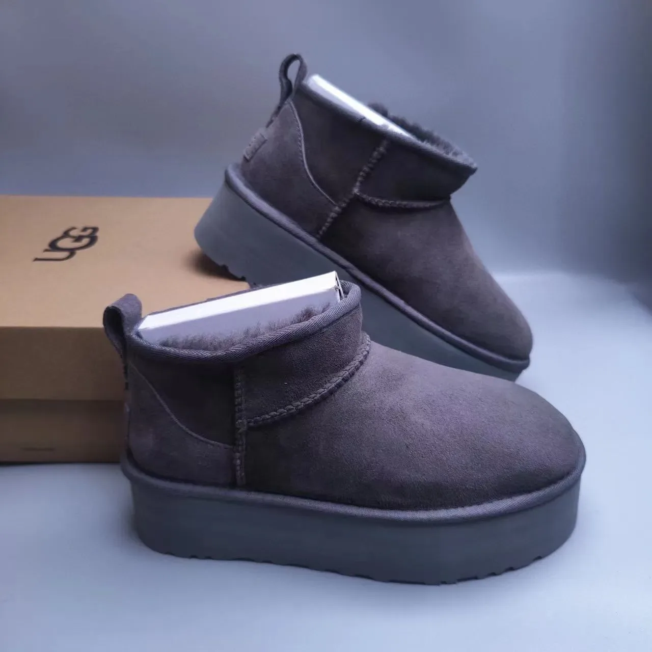 UGG Platform Charcoal Gray Suede Shearling-Lined Snow Boots 7