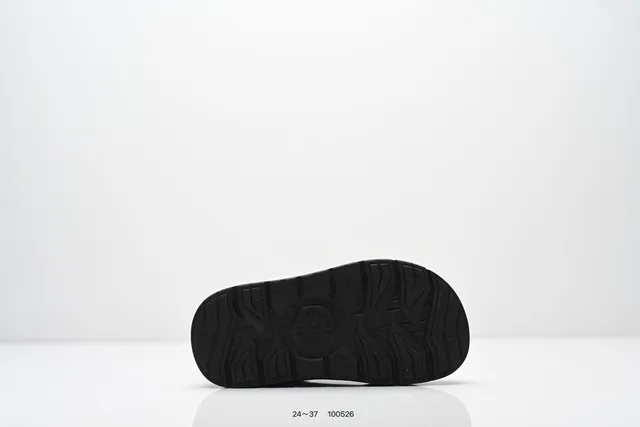 UGG Tasman Bottes de neige Noir/Beige tige courte fermeture à pull-tab 10