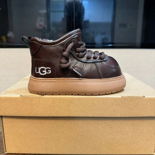 UGG Tasman Brown Beige Lace-Up Ankle Boot Shearling-Lined Snow Boots 18