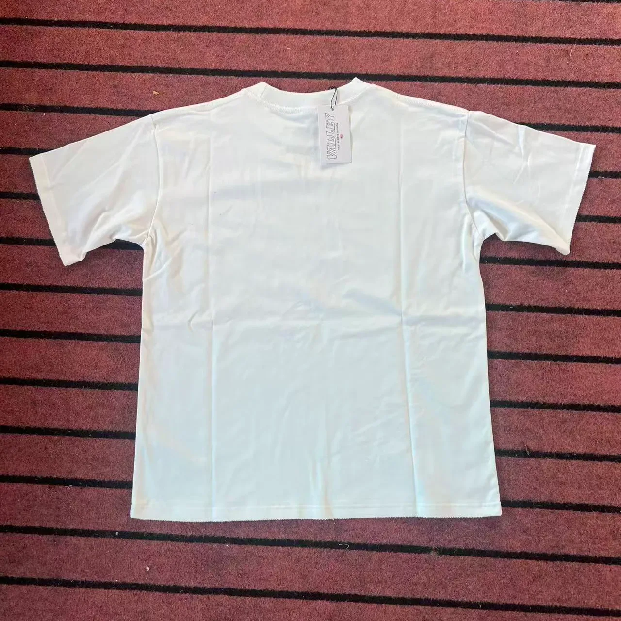 Vale Forever Live Forever Arch Graphic T-Shirt 2
