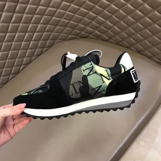 Sneakers Lifestyle Valentino Noir Multicolore Imprimé Camouflage Panneau Latéral Daim et Synthétique 2