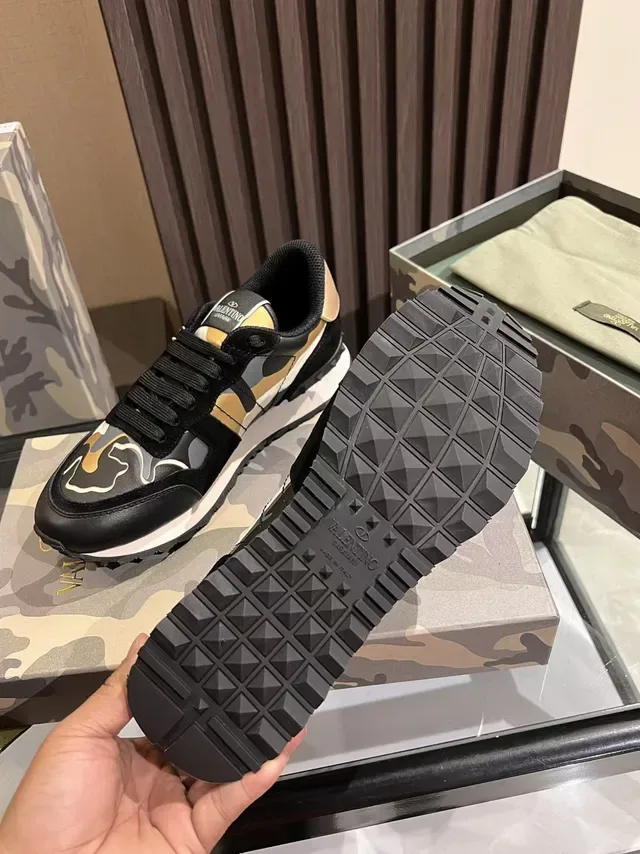 Valentino Garavani Camouflage-Print Lifestyle Sneakers 3