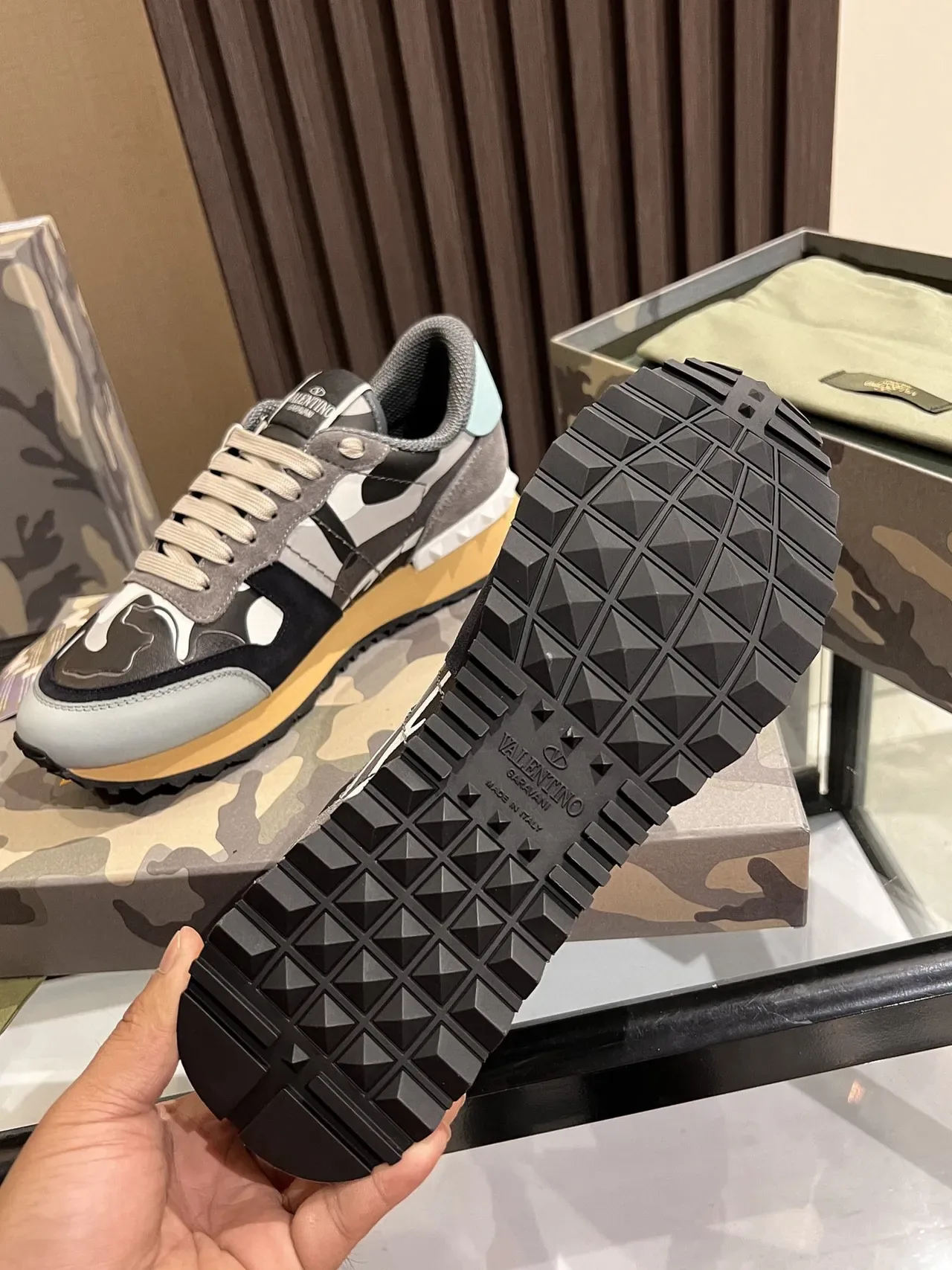Valentino Garavani Camouflage-Print Low-Top Lifestyle Sneakers 3