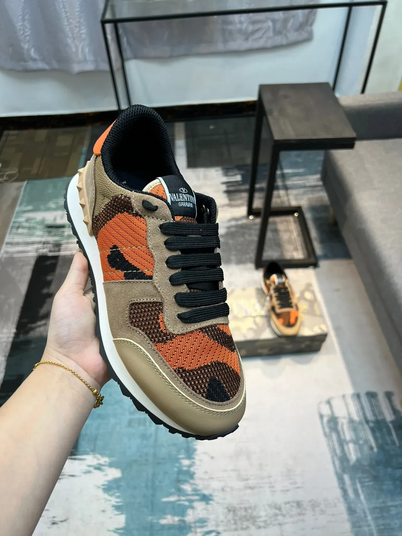 Valentino Sneakers Lifestyle Multicolores Orange Camo avec Upper en Maille et Overlays en Daim 6