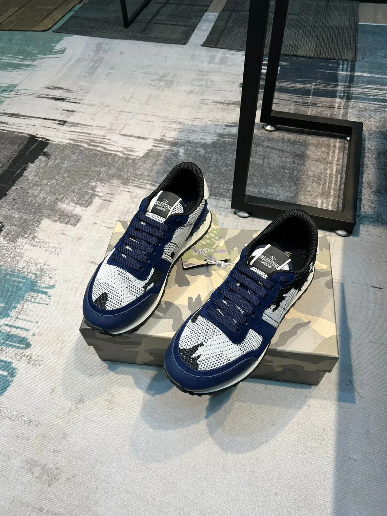 فالنتينو Navy White أحذية رياضية نمط حياة أعلى شبكية وألواح سويدي مواد مختلطة 5