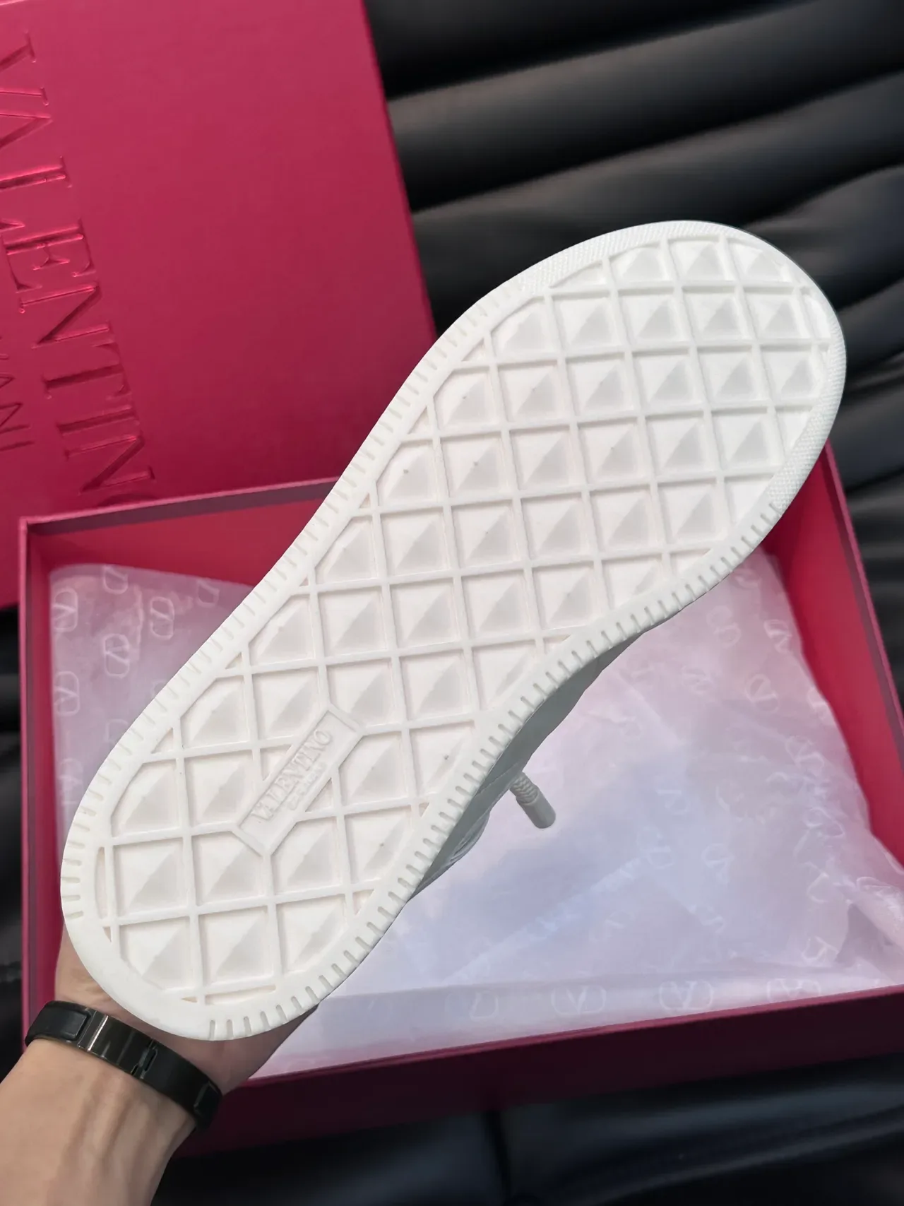 Valentino One Stud Sneakers Lifestyle Blancs en Cuir à Lacets en Corde 2