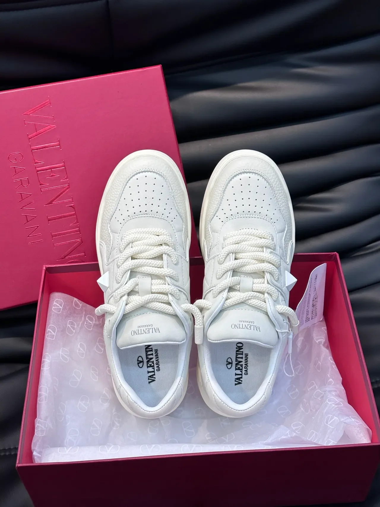 Valentino One Stud Sneakers Lifestyle Blancs en Cuir à Lacets en Corde 4