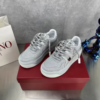 Valentino 银色闪光平台生活方式运动鞋