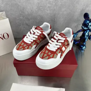 Valentino 红色米色几何印花纺织面革厚白色平台鞋底生活方式运动鞋