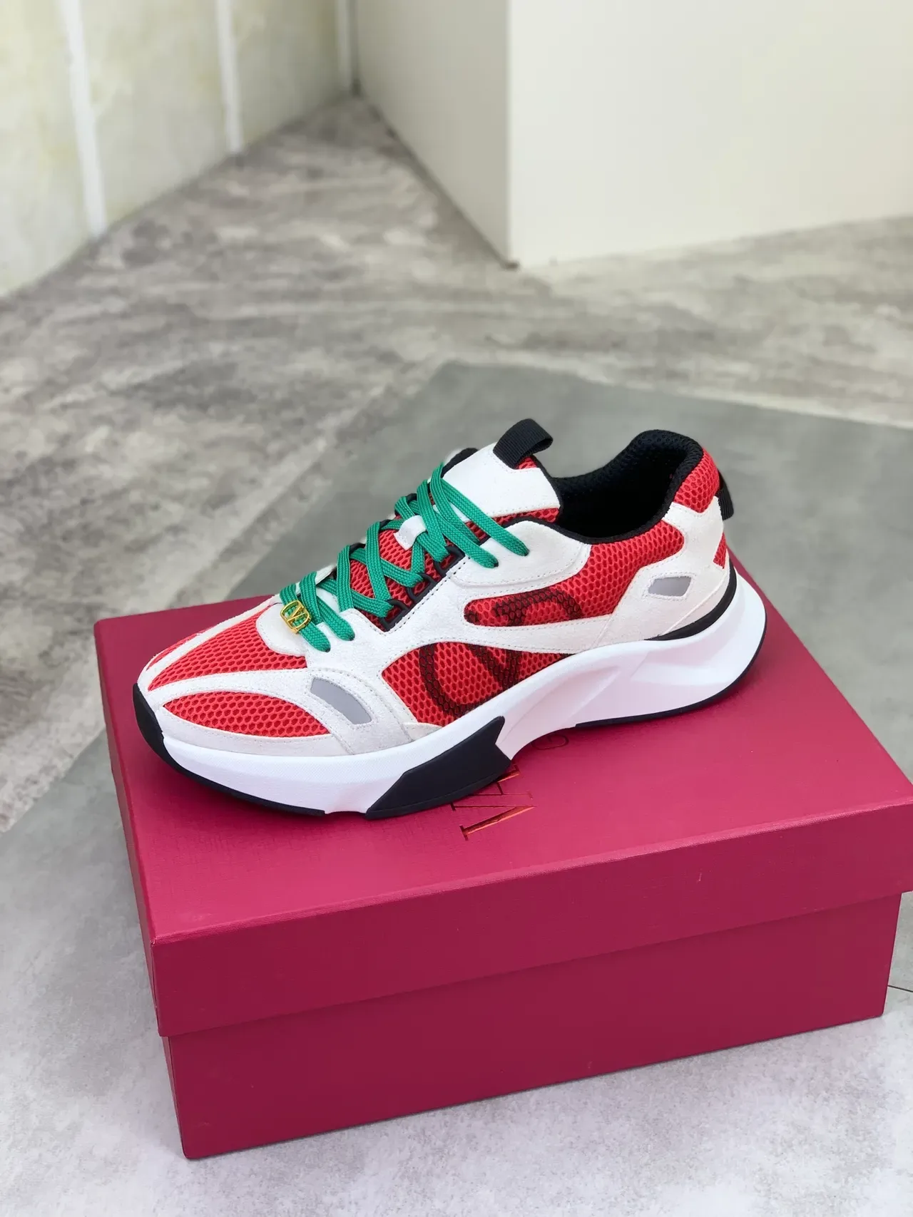 Valentino Chaussures Chunky avec Suela Rouge et Verte, Maille et Daim 5