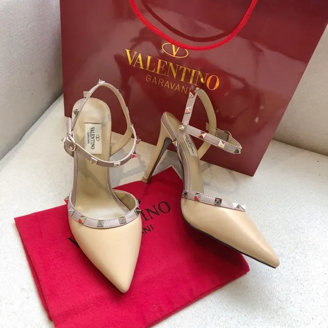 Valentino Rockstud Beige Silver Pointed-Toe Heel Stiletto 2