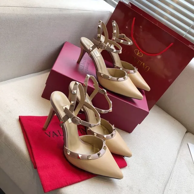 Valentino Rockstud Beige Silver Pointed-Toe Heel Stiletto 7