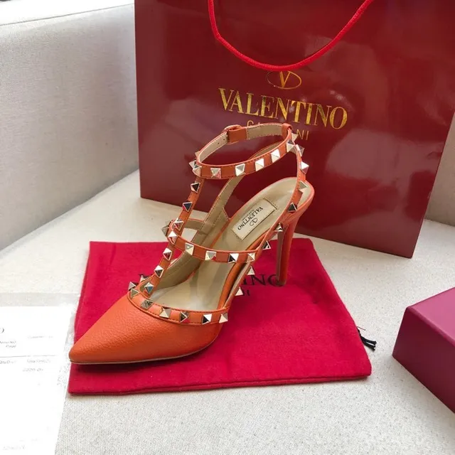 Valentino Rockstud Naranja Cuero Pirámide Stud Tacones 3