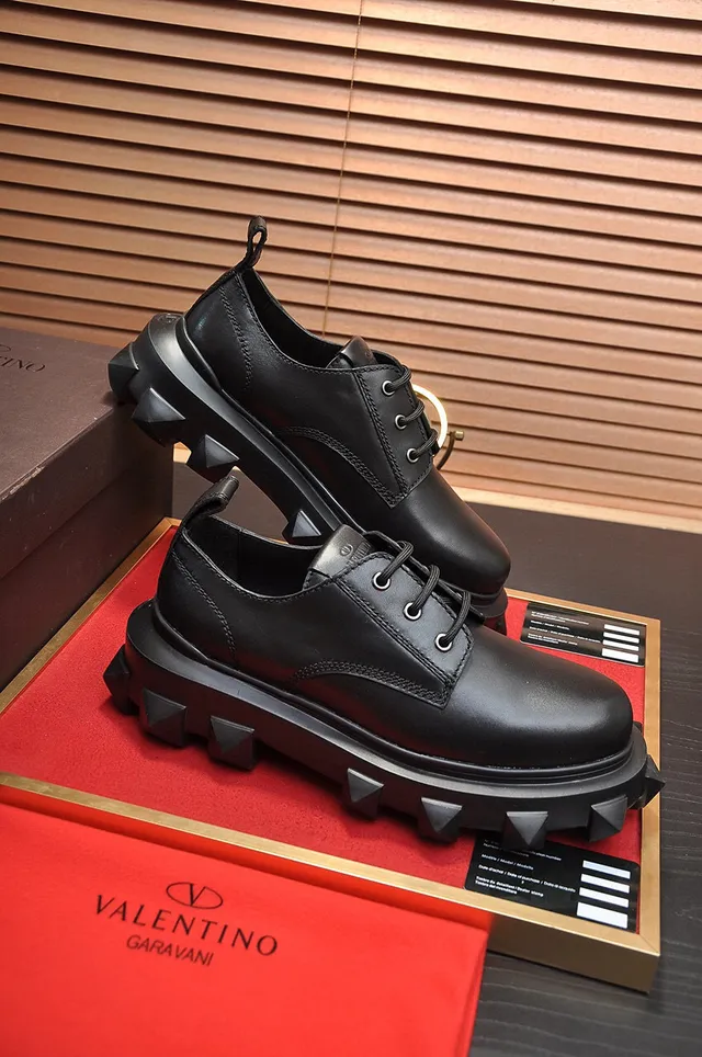Valentino Rockstud Spike Noir Semelle plateforme semelle avec picots et semelle lug Chaussures Oxford 5