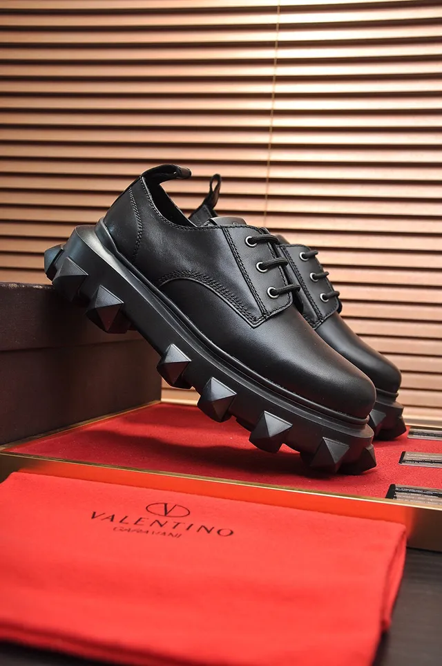 Valentino Rockstud Spike Noir Semelle plateforme semelle avec picots et semelle lug Chaussures Oxford 7