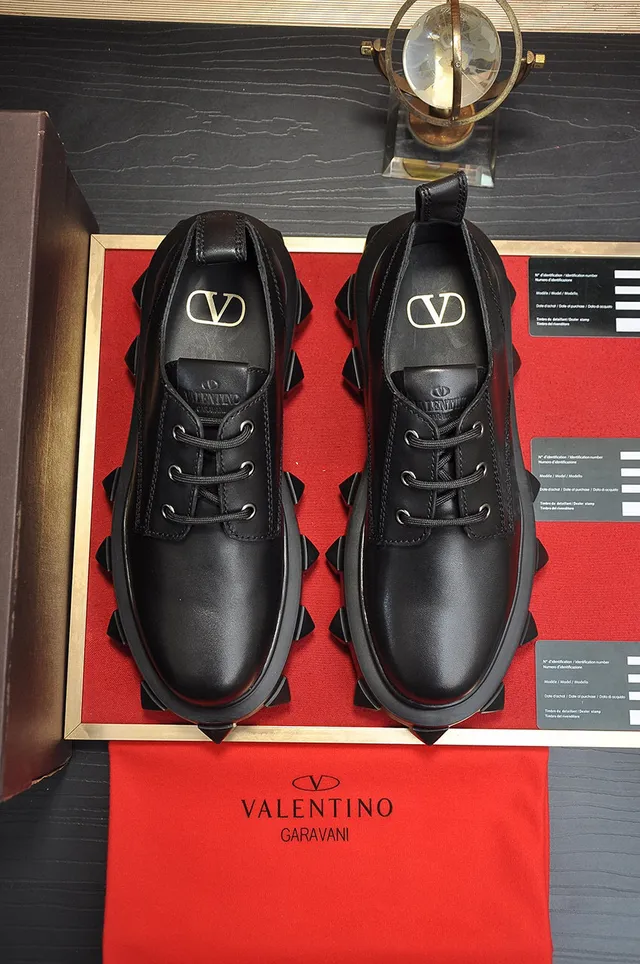 Valentino Rockstud Spike Noir Semelle plateforme semelle avec picots et semelle lug Chaussures Oxford 8