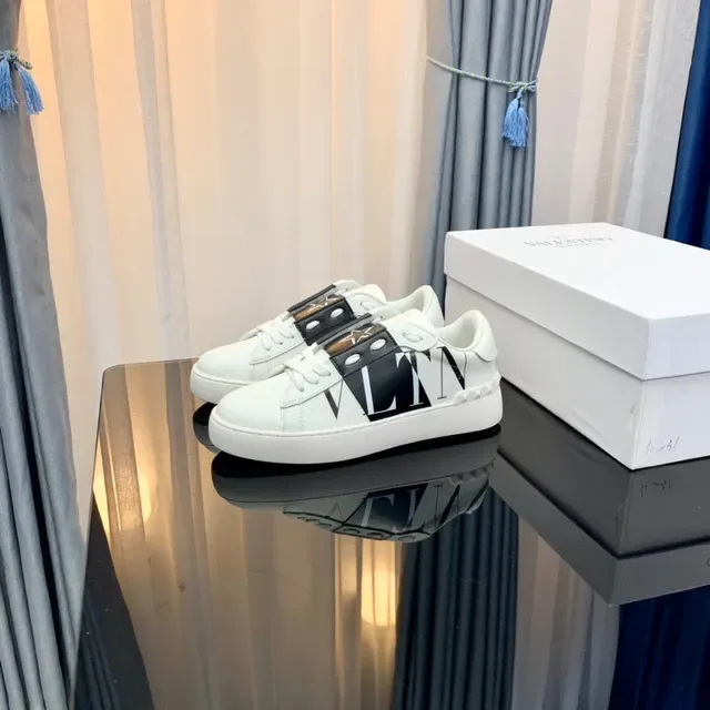 Valentino Rockstud VLTN White Black Logo Lifestyle Sneakers 7