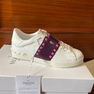 Valentino Rockstud Blanco Púrpura Rosa Pirámide Stud Lifestyle Sneakers