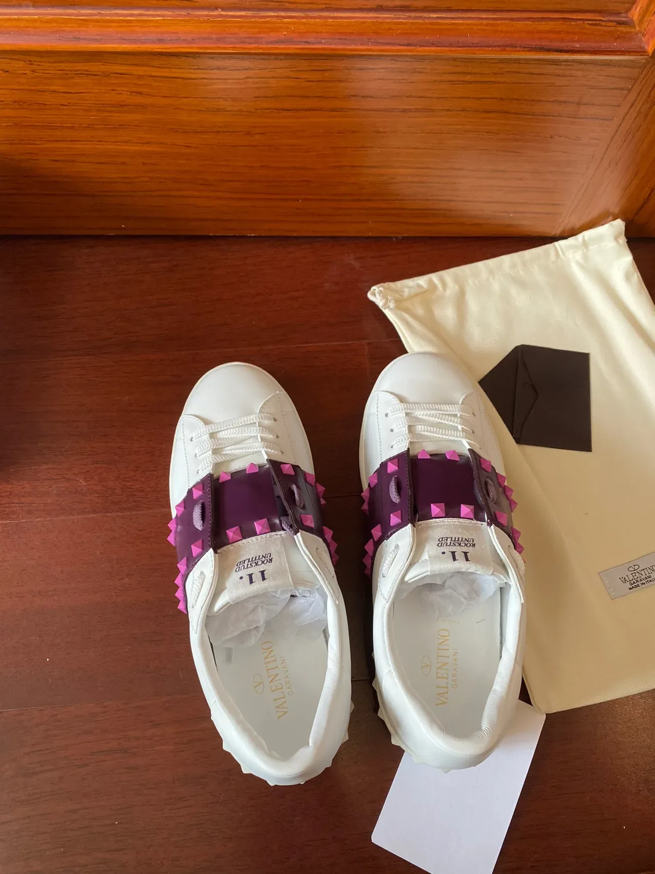 Valentino Rockstud Blanco Púrpura Rosa Pirámide Stud Lifestyle Sneakers 6