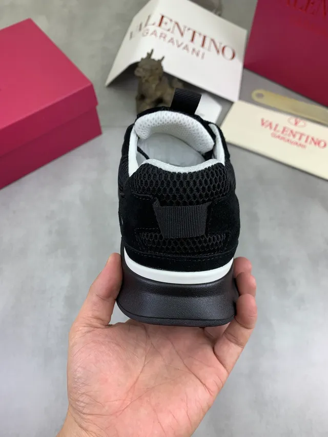 Valentino VLTN Tênis Chunky de Malha e Camurça Preto 3
