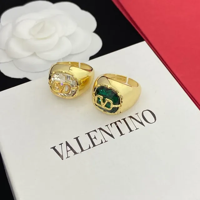Valentino VLTN Logo Anéis em dourado com gemas facetadas 5