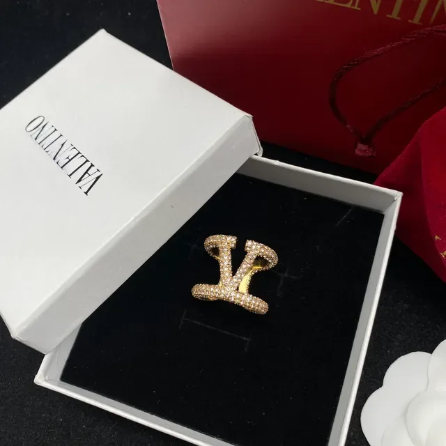 Valentino VLTN Bague Cristal Pavé Doré 7