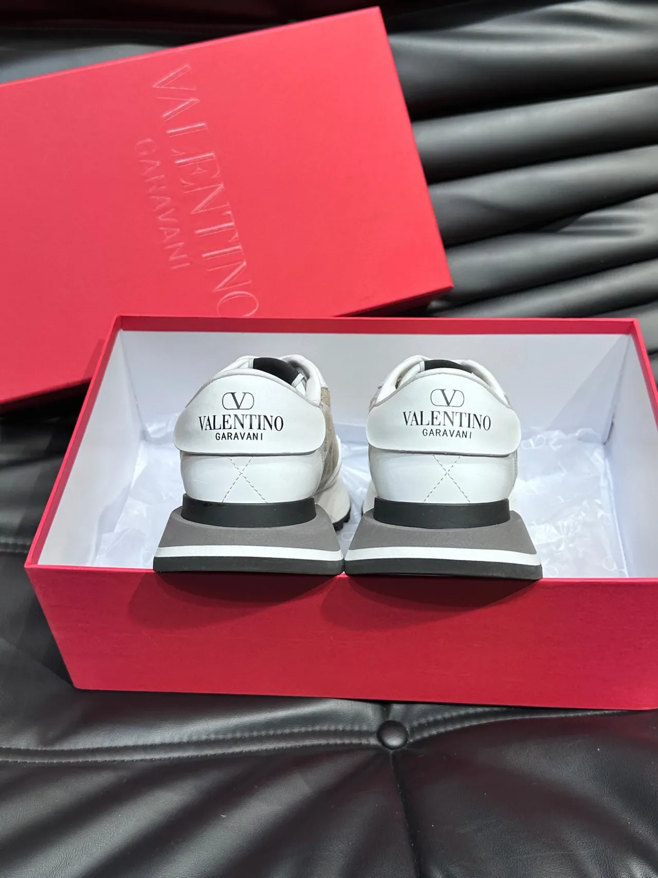 Valentino VLTN Runner Beige et Blanc Lifestyle Sneakers 7