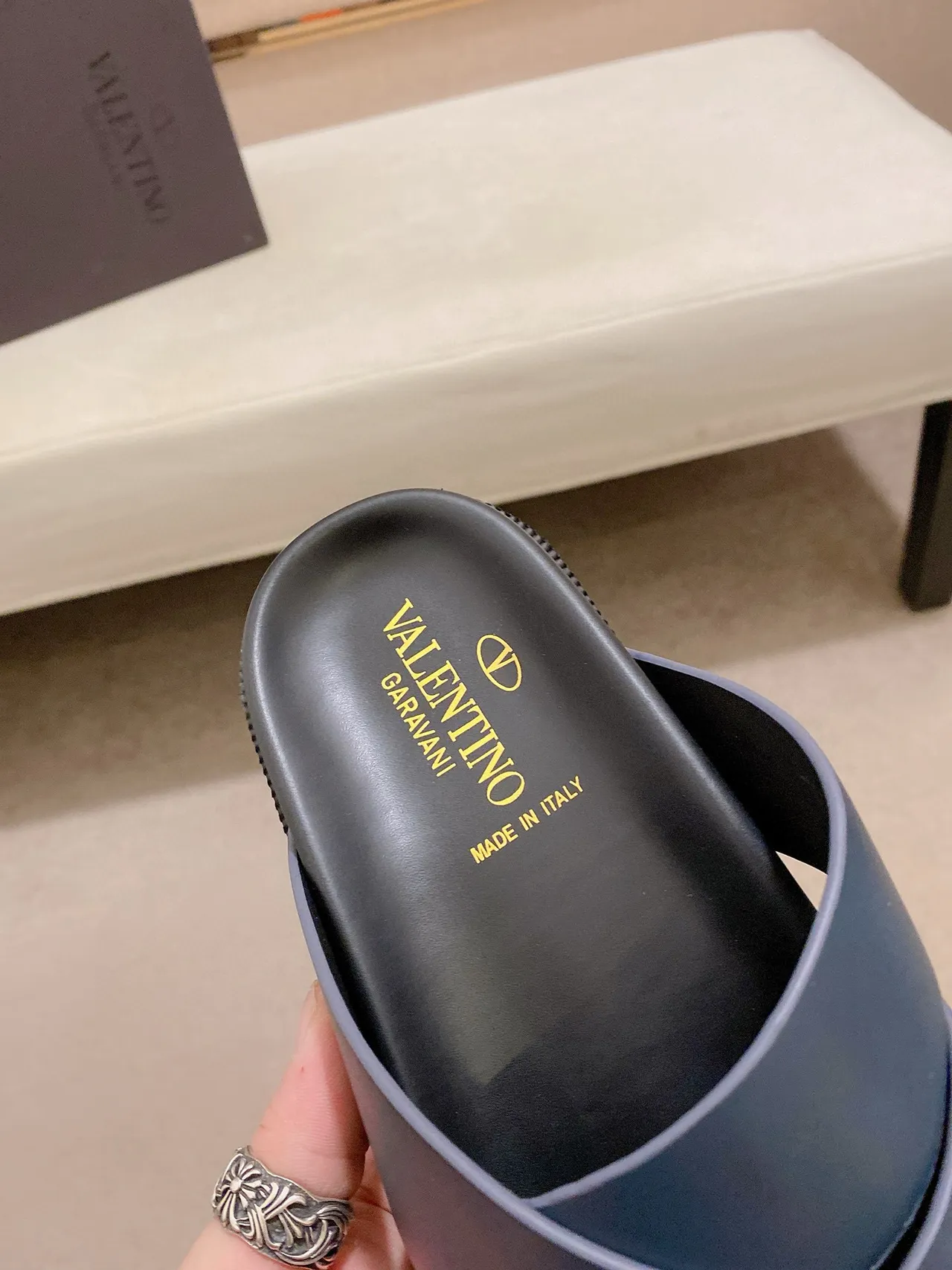 Valentino VLTN Slide Black Navy Brown 拖鞋 3