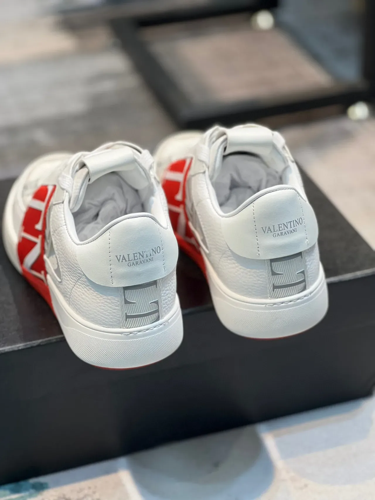 Valentino VLTN Sneaker Blanc Rouge Lifestyle Sneakers 2