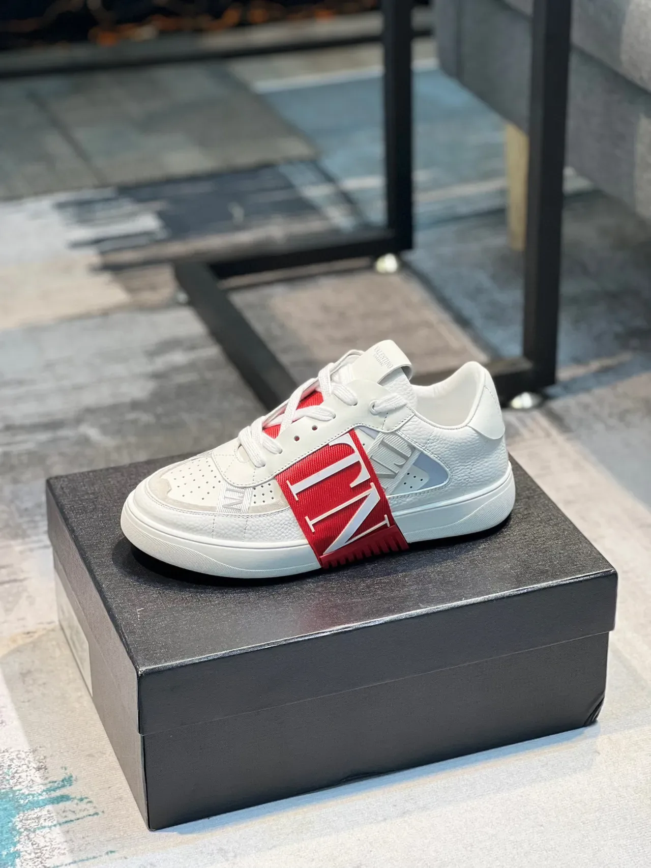 Valentino VLTN Sneaker Blanc Rouge Lifestyle Sneakers 9