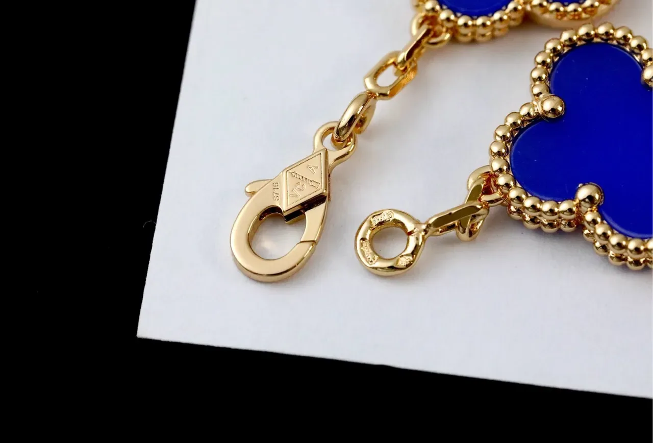 Van Cleef & Arpels Alhambra خمسة موتيف مينا زرقاء سوار ذهبي 2