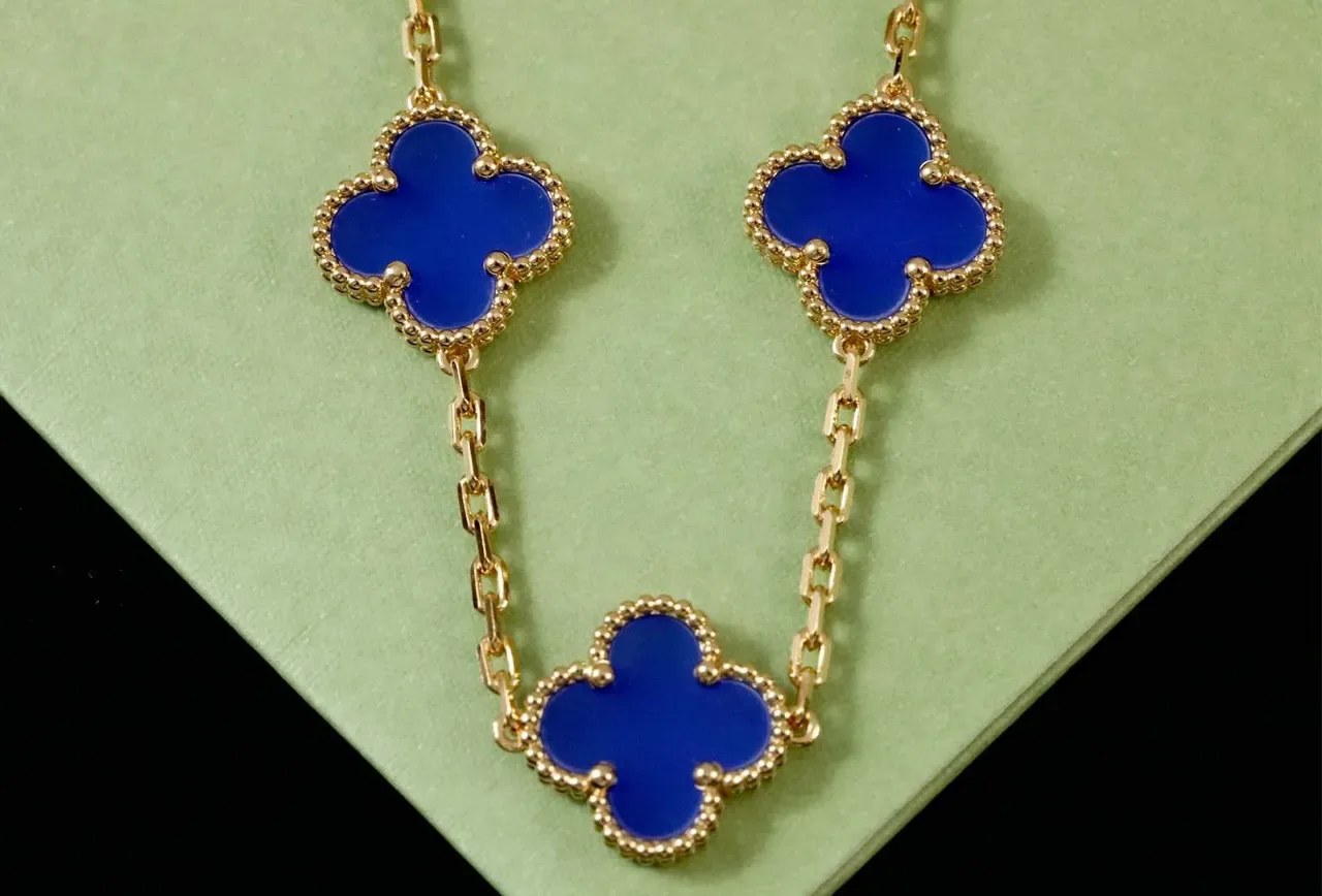 Van Cleef & Arpels Alhambra خمسة موتيف مينا زرقاء سوار ذهبي 5