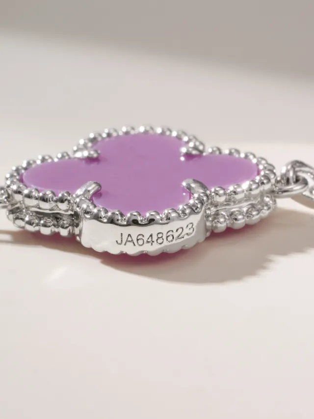 Van Cleef & Arpels Alhambra Cinco Motivos Pulseira de Ouro Branco e Roxo 4