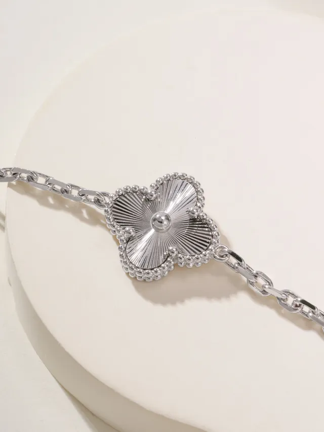 Van Cleef & Arpels Alhambra Cinco Motivos Pulseira de Ouro Branco e Roxo 7