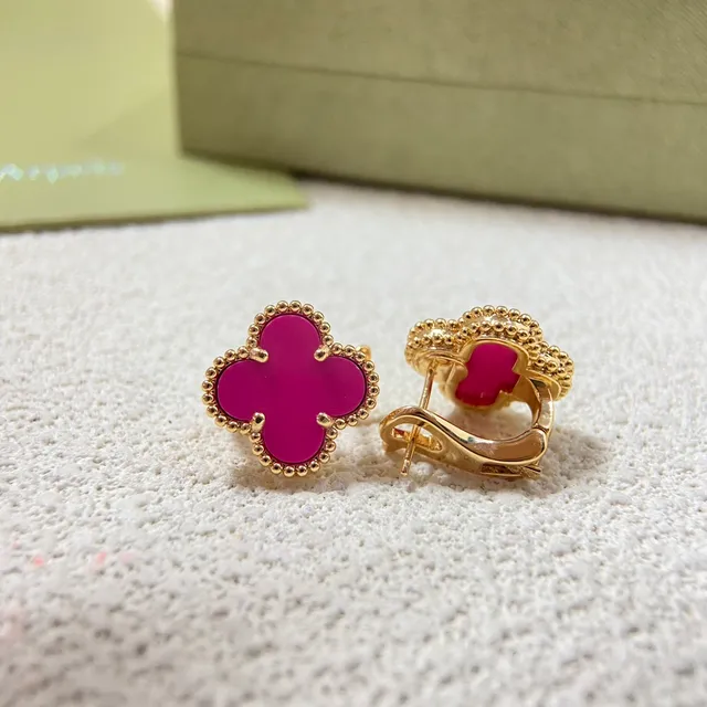 Van Cleef & Arpels Alhambra Fuchsia Enamel Clover Stud Earrings 3