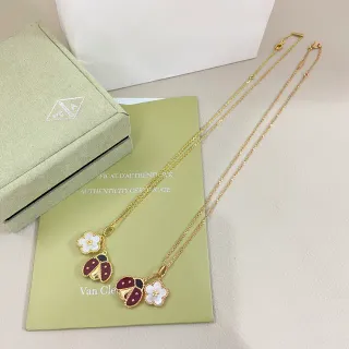 Van Cleef & Arpels Alhambra الخنفساء والزهرة قلادة مزدوجة التعليق