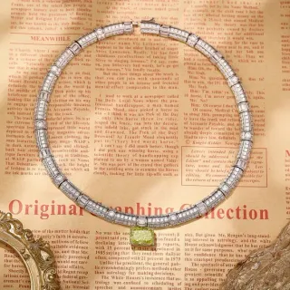 Van Cleef & Arpels Diamond and Green Gemstone Necklace