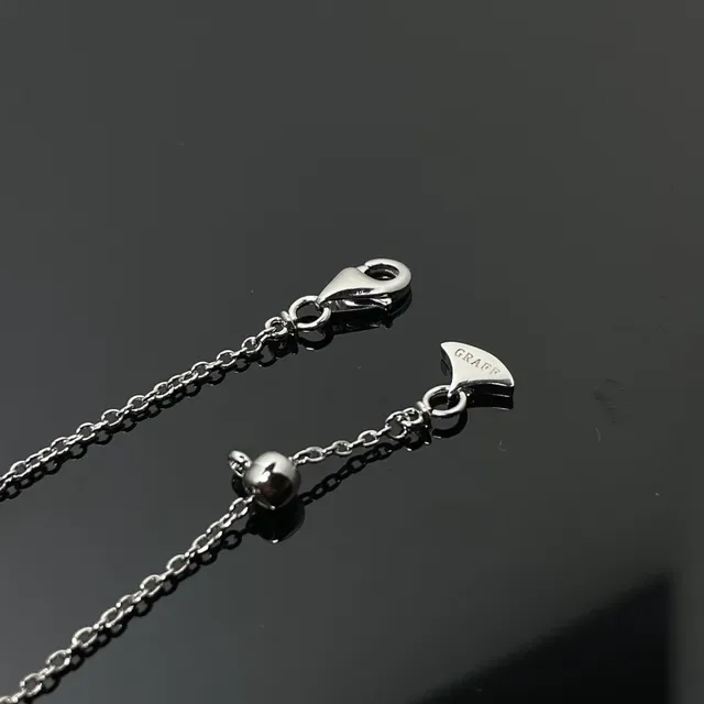 Van Cleef & Arpels Colar de prata branca com motivos florais Pavé-Set graduados 3