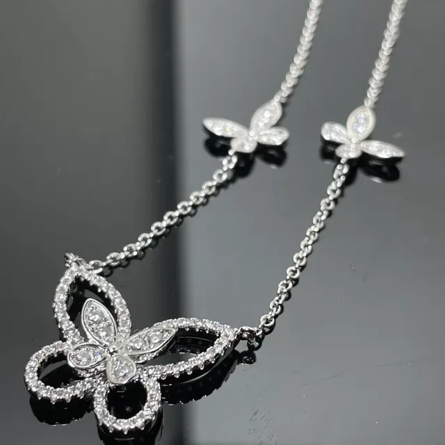 Van Cleef & Arpels Colar de prata branca com motivos florais Pavé-Set graduados 5
