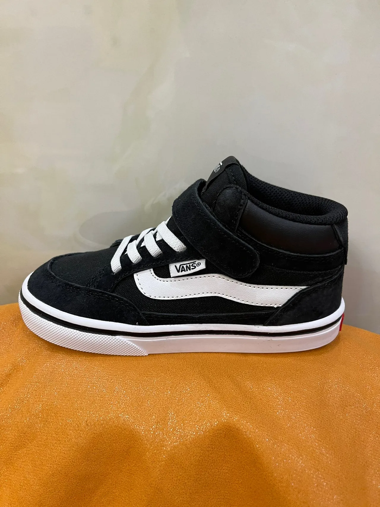 Vans Sk8-Hi Kids Black and White Skateboard Shoes 6