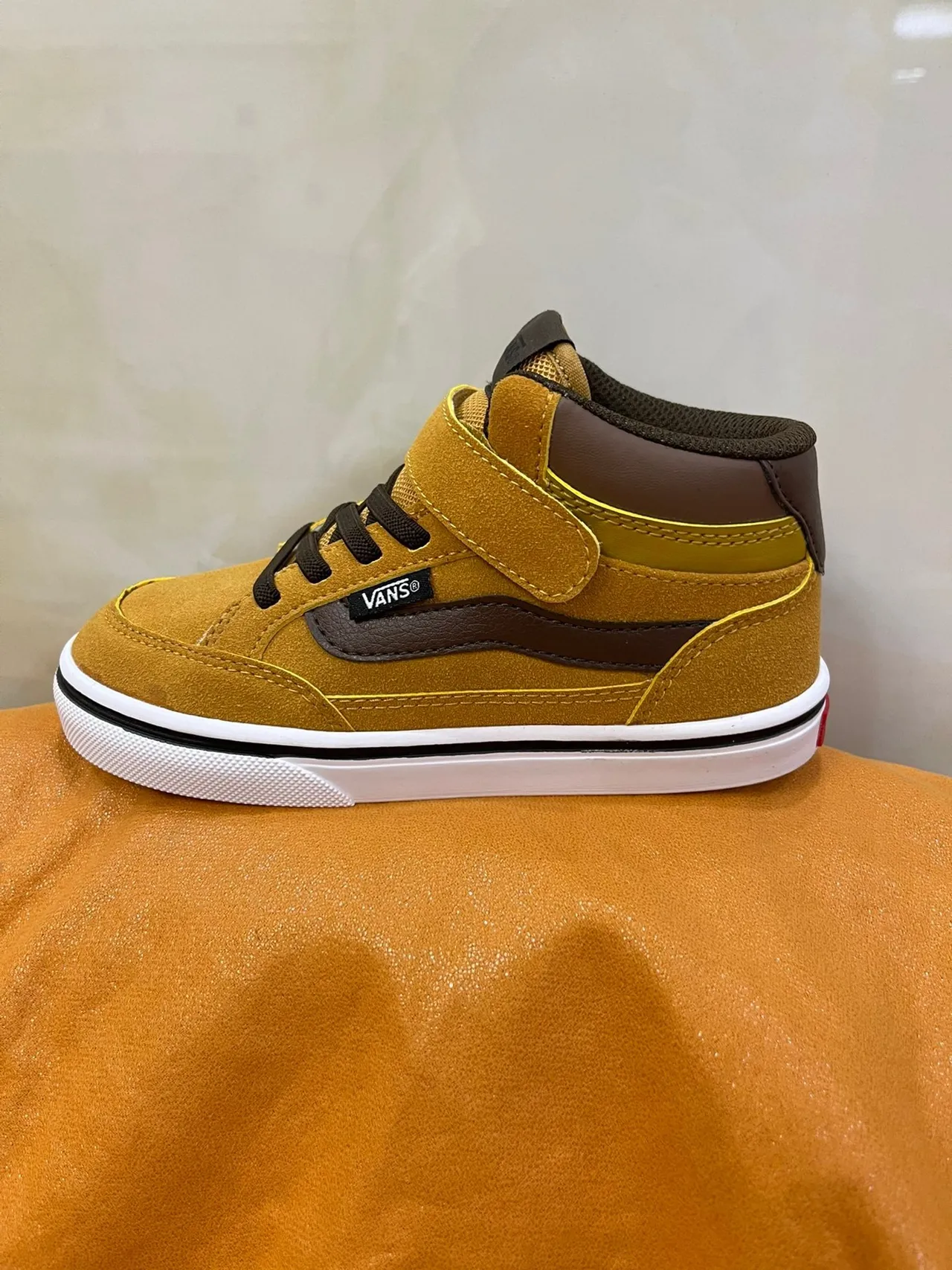 Vans Sk8-Hi Kids Black and White Skateboard Shoes 8