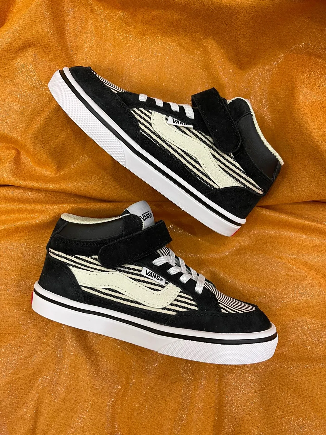 Vans Sk8-Hi Kids Black and White Skateboard Shoes 13