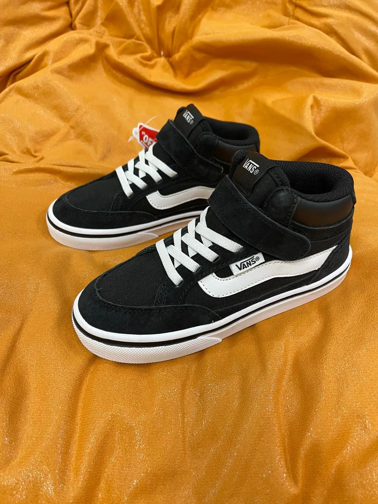 Vans Sk8-Hi Kids Black and White Skateboard Shoes 19