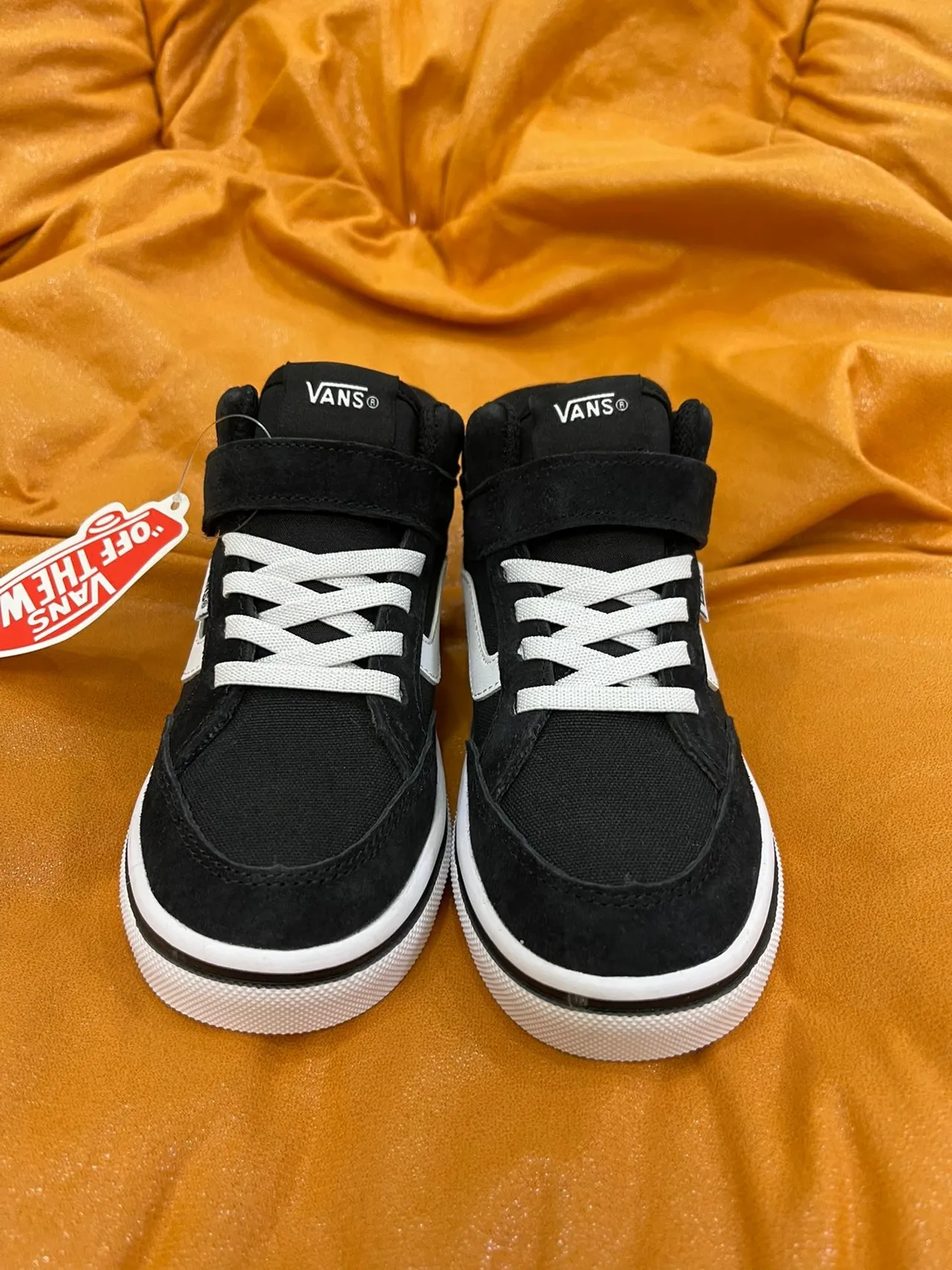 Vans Sk8-Hi Kids Black and White Skateboard Shoes 20
