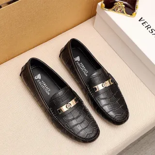 Versace काले सोने का मगरमच्छ-उभरे चमड़े की Medusa-Bar Buckle लोअफर