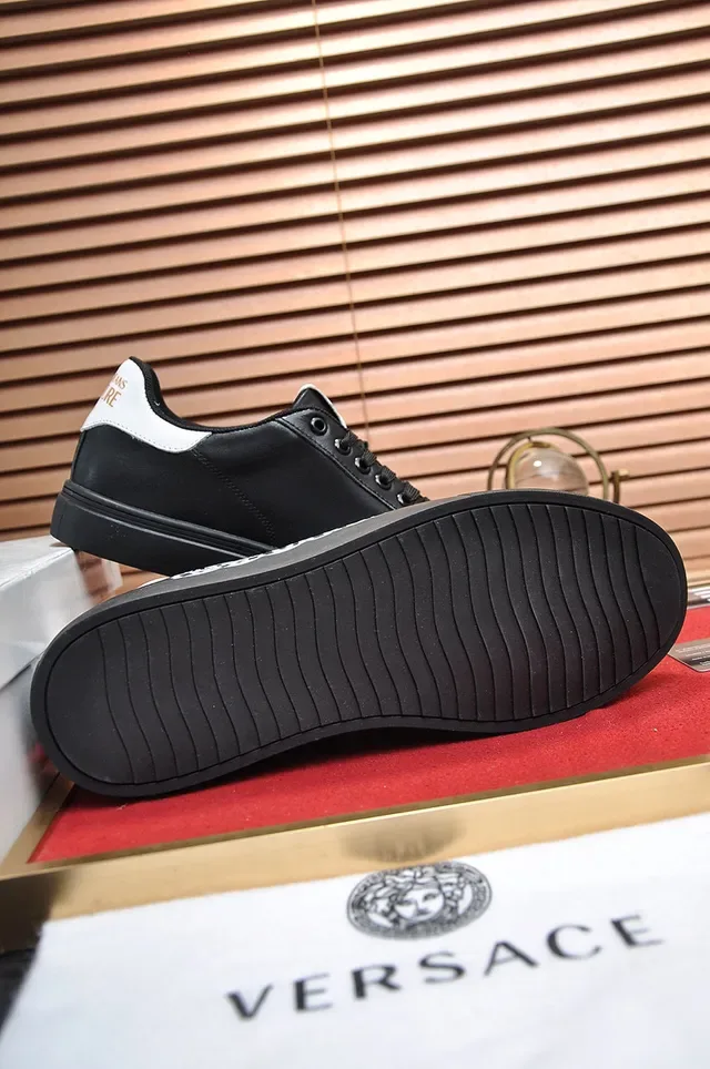 Versace Chain Reaction Noir Or Cuir Supérieur Medusa Hardware Lifestyle Sneakers 3