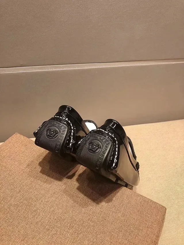Versace Chain Reaction Noir Brillant Medusa Horsebit Mocassins 2