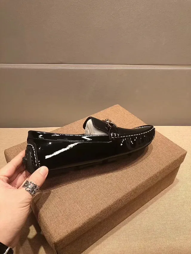 Versace Chain Reaction Noir Brillant Medusa Horsebit Mocassins 8